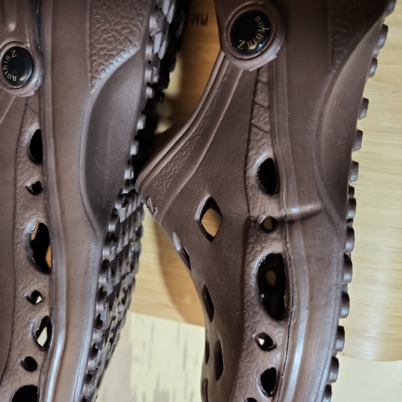 NOTHINZ Men's 13 Brown Clogs NWOT - Picture 4 of 5